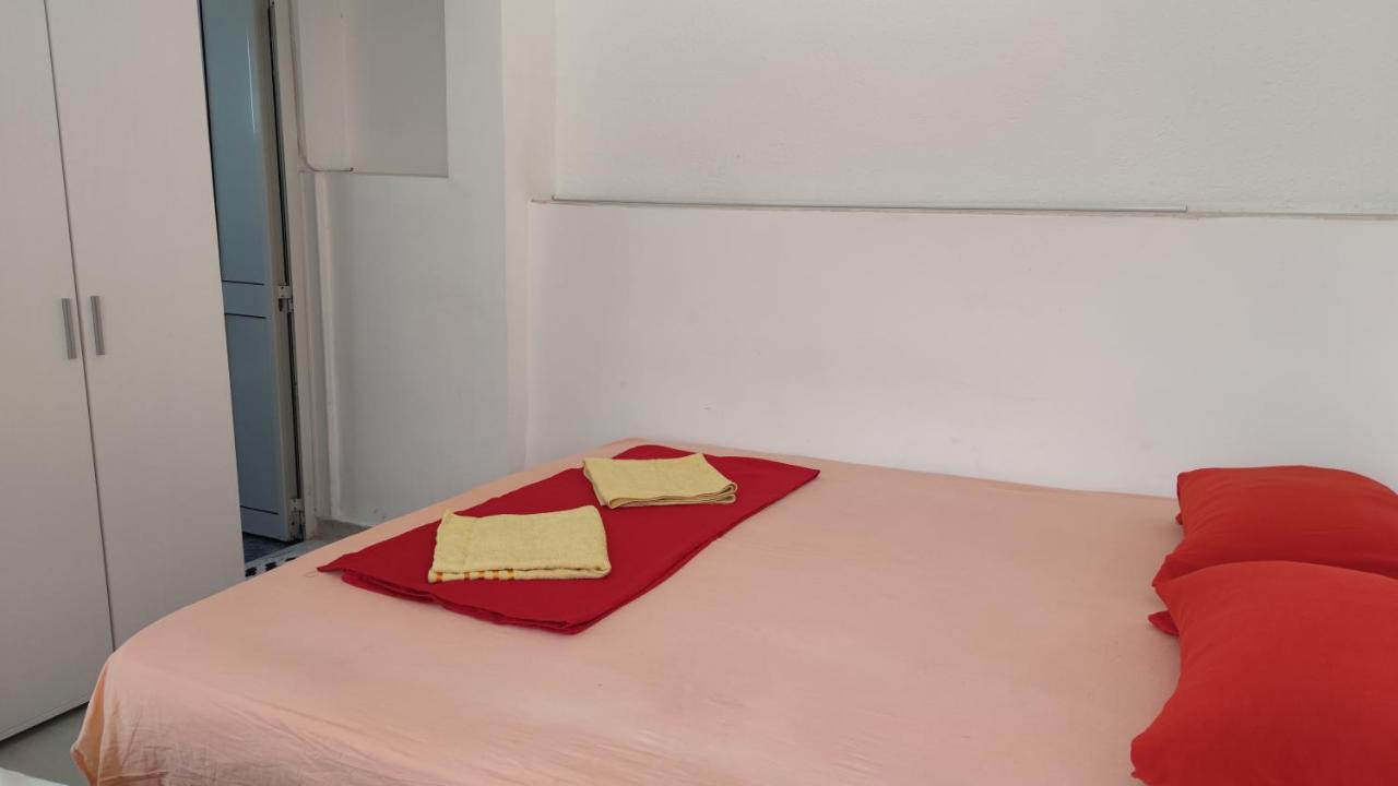 Appartement Guest's house "Lindi&Roni" à Ulcinj Extérieur photo